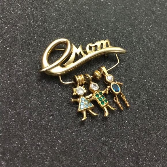🚨Sale🚨 Vintage Goldtone Mom Brooch Pin w/ 3 Child Charms - Picture 5 of 5